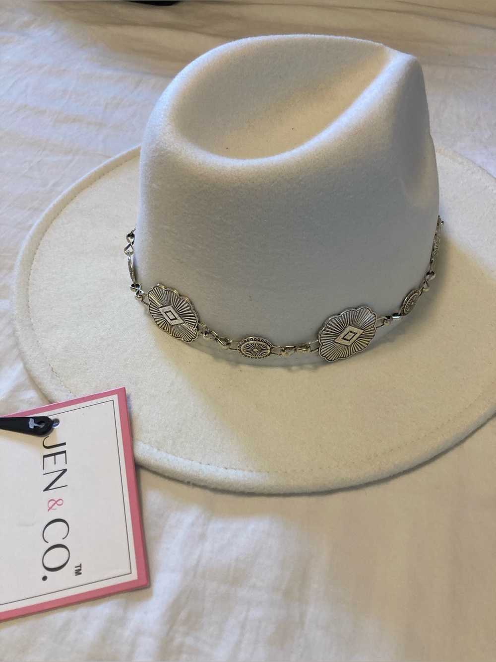 NWT White Fedora - Jen & Co